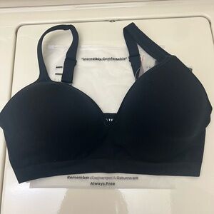 Underoutfit The Perfect Neckline Bra Style 460 Size LARGE Black NWT